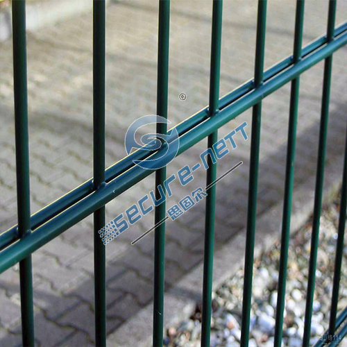 Double wire PVC coated welded wire mesh fence